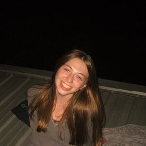 Meet your Posher, Lola